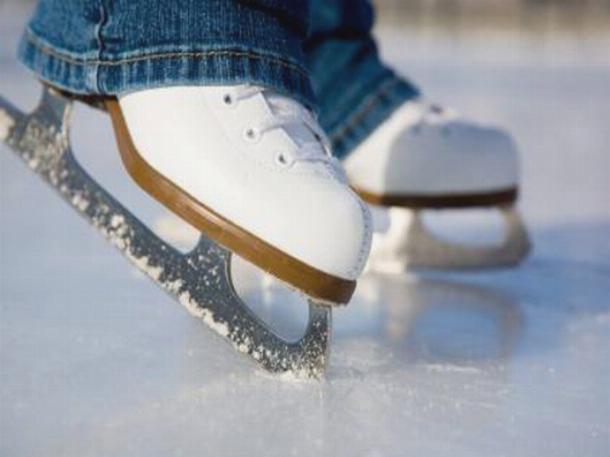 Как научиться кататься на коньках задом