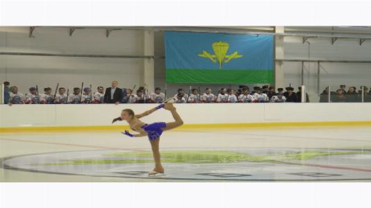 Шойгу сыграл в хоккей в новом ледовом дворце ВДВ