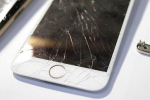Трещины, раскол и другие проблемы стекла iPhone